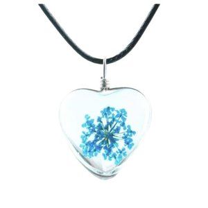Aqua Heart Dried Flower Necklace
